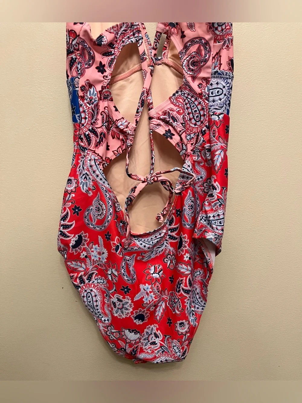 NWT Cupshe Colorblock Paisley One-Piece Swimsuit Women's Size Small